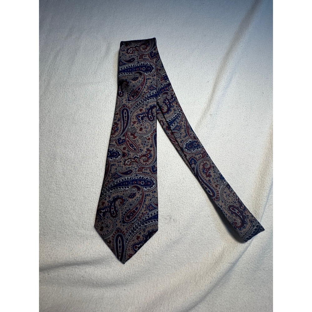 Traditionalist Mens Paisley Tie Navy Blue Burgundy Tan 100% Italian Silk USA